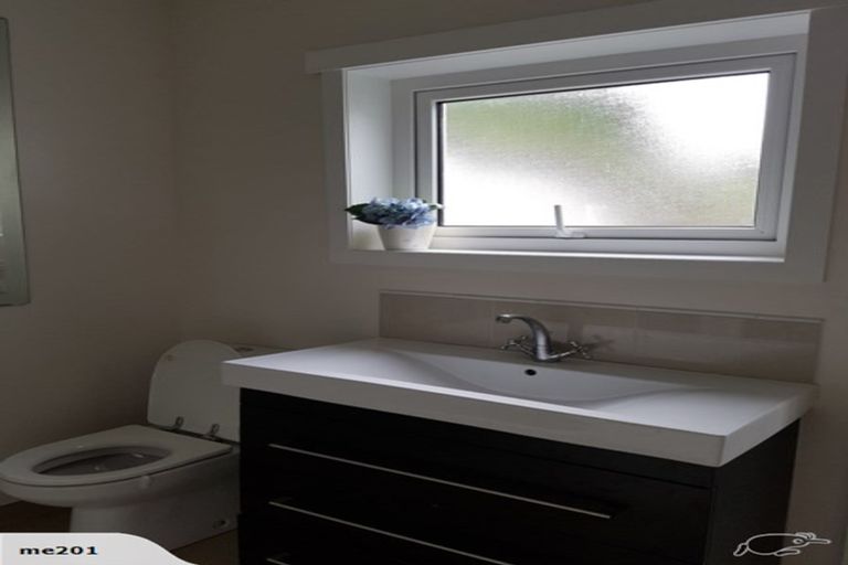 Photo of property in 17 Garfield Street, Brooklyn, Wellington, 6021