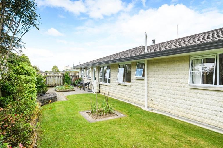 Photo of property in 12 Dunallen Avenue, Marton, 4710