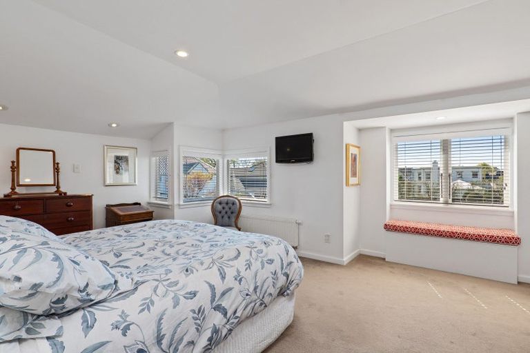 Photo of property in 12 Watford Street, Strowan, Christchurch, 8052