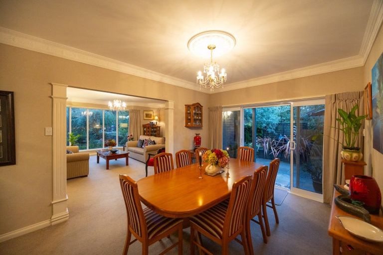 Photo of property in 9 Ranara Court, West End, Palmerston North, 4410