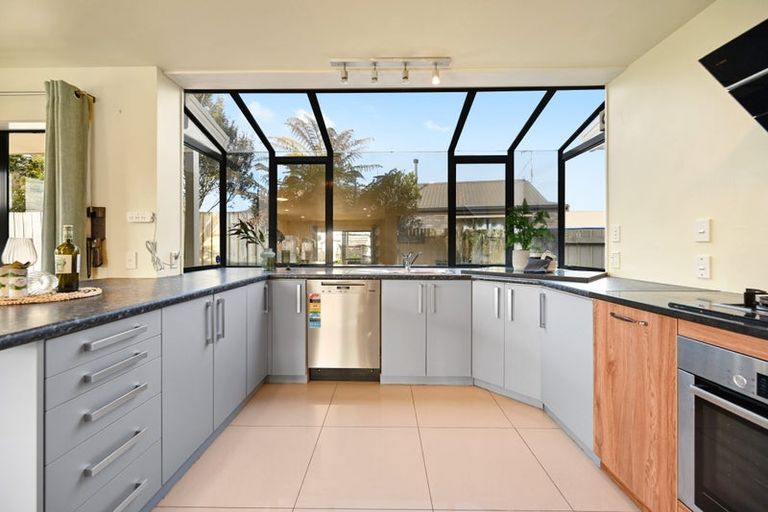 Photo of property in 32 Moreland Avenue, Pukete, Hamilton, 3200