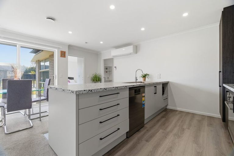 Photo of property in 54 Lucca Crescent, Rolleston, 7615