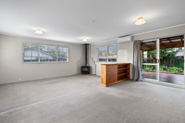 Photo of property in 9 Housman Place, Leamington, Cambridge, 3432