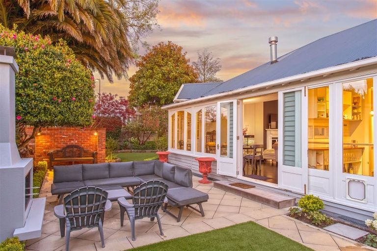 Photo of property in 121 Winchester Street, Merivale, Christchurch, 8014