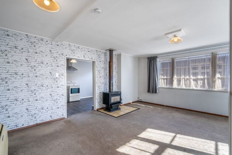 Photo of property in 16 Exmouth Street, Waverley, Invercargill, 9810