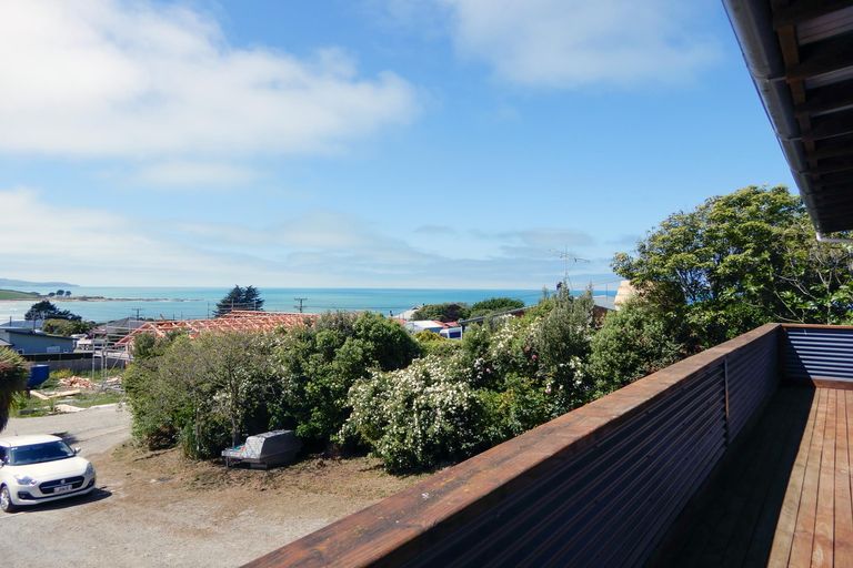 Photo of property in 16a Chambers Street, Kakanui, Oamaru, 9495