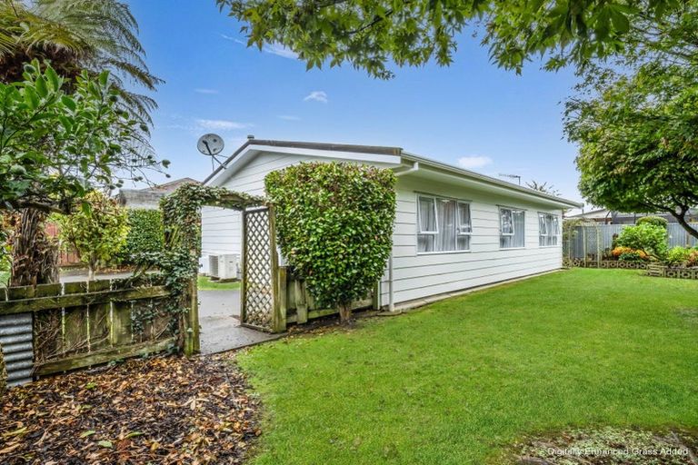 Photo of property in 38a Saint Annes Street, Levin, 5510