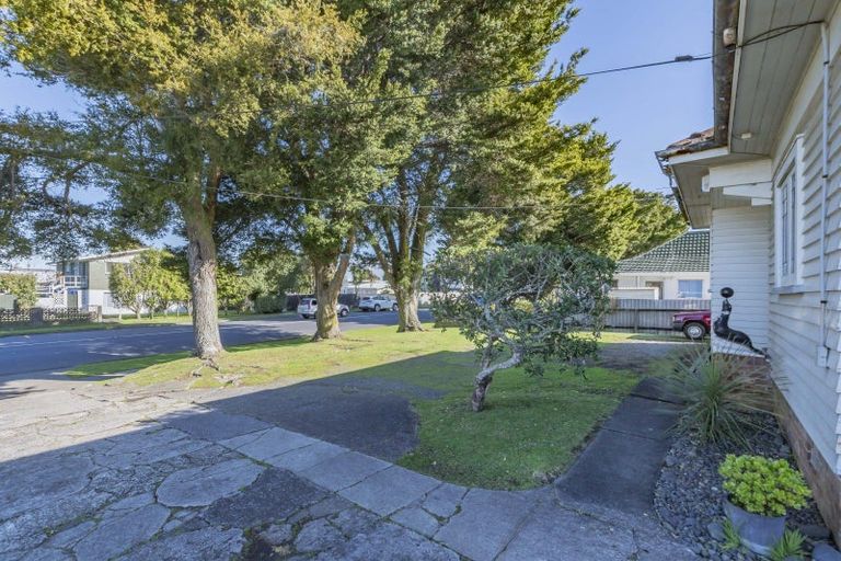 Photo of property in 56 Great South Road, Papakura, 2110