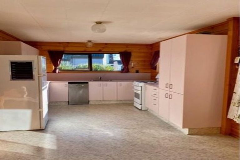 Photo of property in 91 Charles Street, Westshore, Napier, 4110