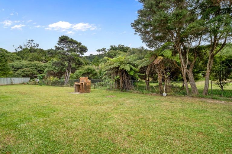 Photo of property in 530 Leigh Road, Whangateau, Warkworth, 0985