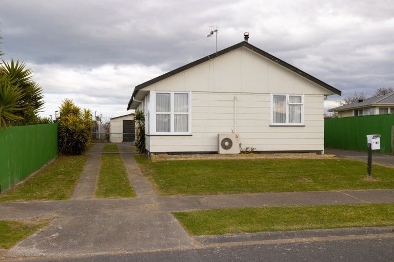 Photo of property in 36 Curling Crescent, Onekawa, Napier, 4110