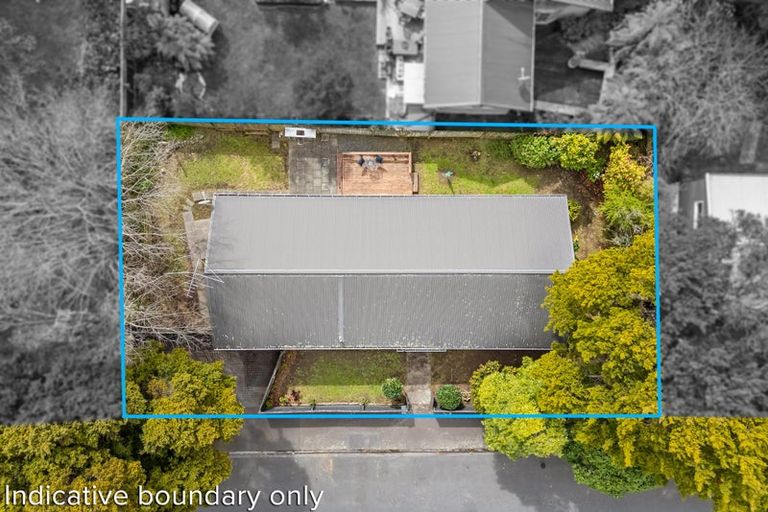 Photo of property in 2 Wood Street, Wallaceville, Upper Hutt, 5018