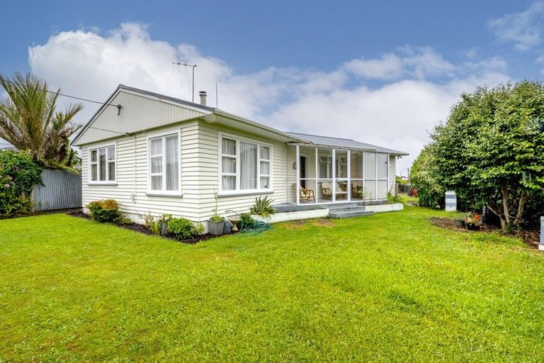 Photo of property in 16 Tawa Street, Levin, 5510