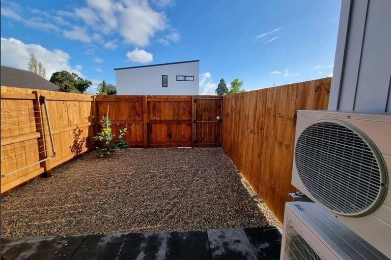Photo of property in 1/78 Swaffield Road, Papatoetoe, Auckland, 2025