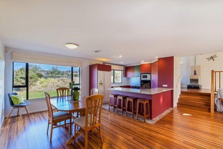 Photo of property in 20 Belvedere Court, West Harbour, Auckland, 0618