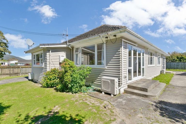 Photo of property in 84 Garden Road, Avalon, Lower Hutt, 5011