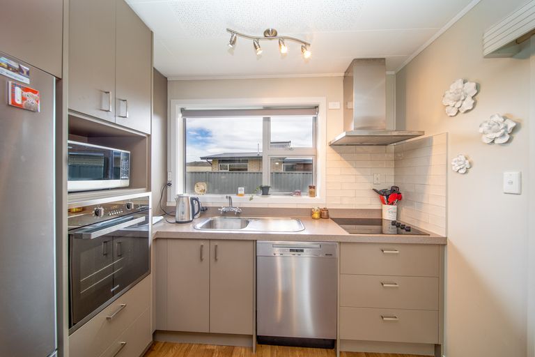 Photo of property in 77 Russell Street, Alexandra, 9320