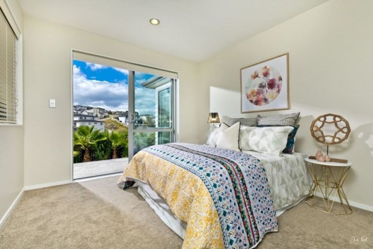 Photo of property in 18 Virginia Street, Henderson, Auckland, 0612