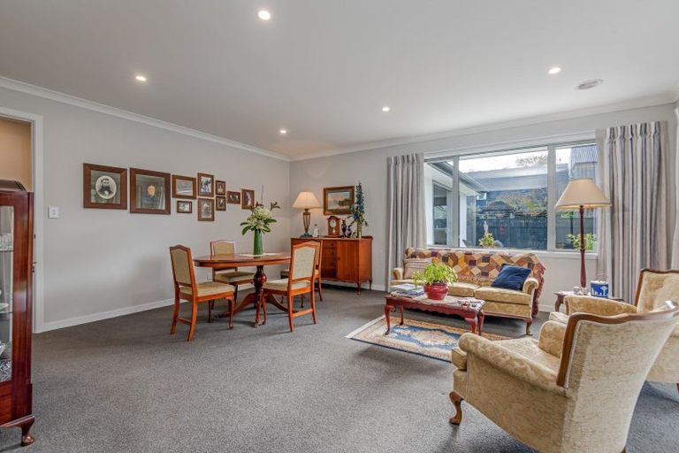 Photo of property in 33 Elmira Avenue, Hokowhitu, Palmerston North, 4410