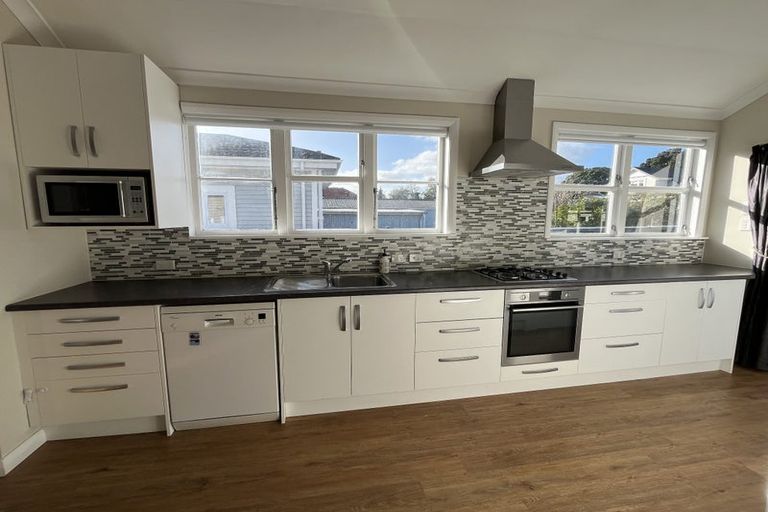 Photo of property in 11 Saint James Avenue, Boulcott, Lower Hutt, 5011