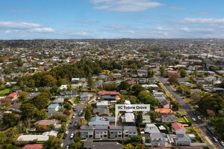 Photo of property in 9c Totara Grove, Hillcrest, Auckland, 0627