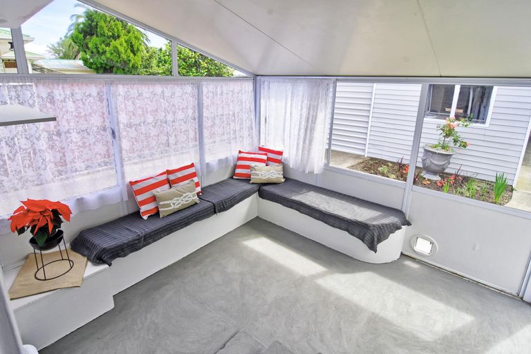 Photo of property in 24 Fergusson Street, Solway, Masterton, 5810