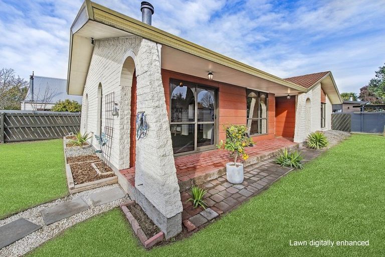 Photo of property in 15 William Street, Rolleston, 7614