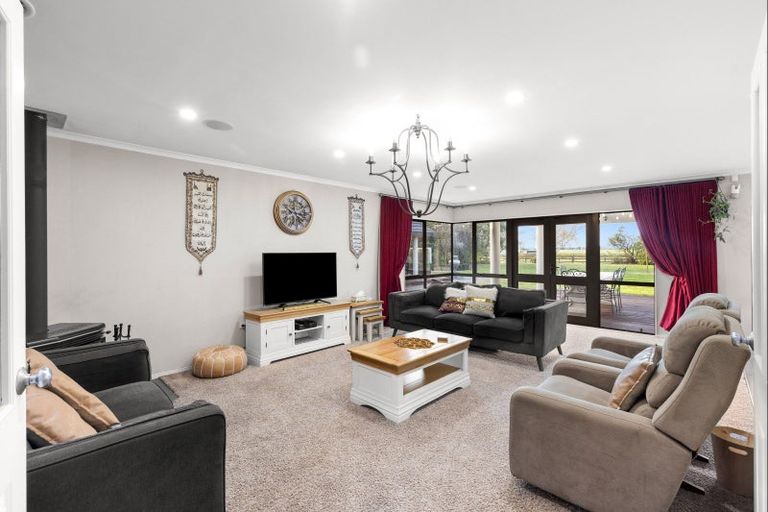 Photo of property in 11 Mckenzie Settlement Road, Kairanga, Palmerston North, 4475
