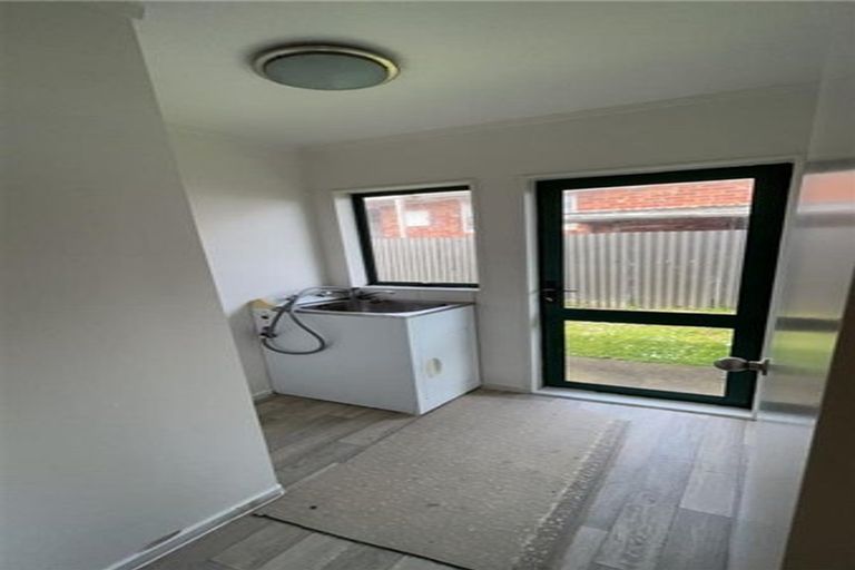 Photo of property in 1 Wood Avenue, Mangere East, Auckland, 2024
