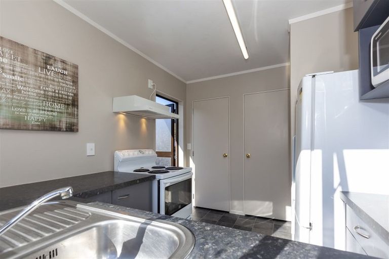 Photo of property in 12 Hookway Grove, Paraparaumu, 5032