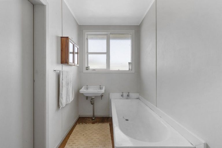 Photo of property in 6 Bullians Avenue, Taumarunui, 3920