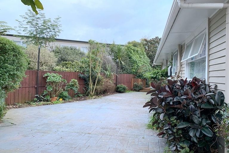 Photo of property in 5 Greenock Road, Ranui, Auckland, 0612