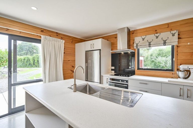 Photo of property in 73 Ferry Road, Clive, 4102