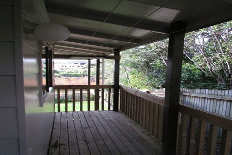 Photo of property in 6 Seagull Place, Whitby, Porirua, 5024