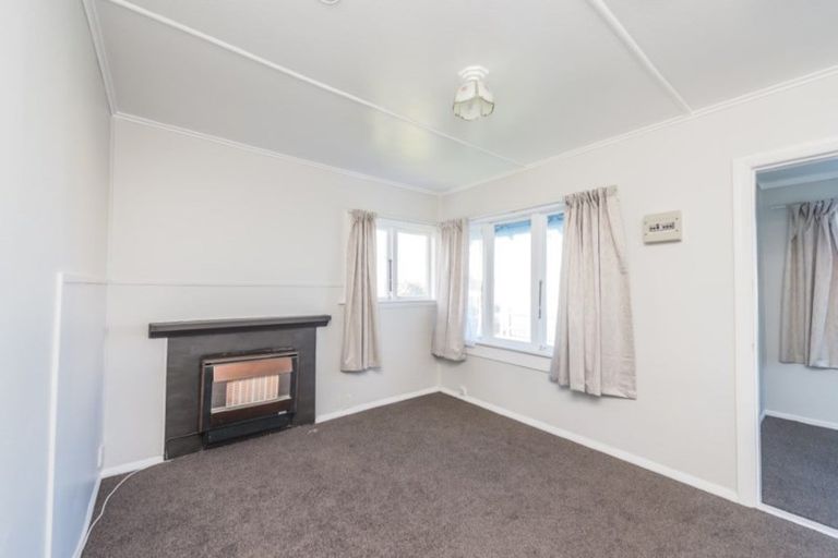 Photo of property in 10 Cornfoot Street, Castlecliff, Whanganui, 4501