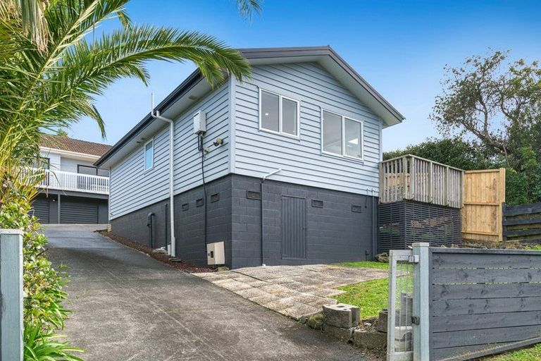 Photo of property in 47 Amorino Drive, Red Beach, 0932