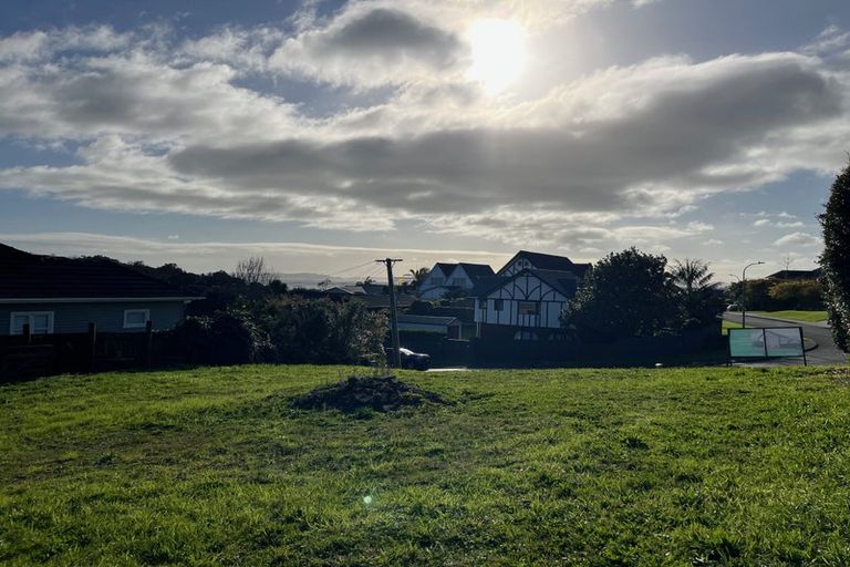 Photo of property in 45 Pah Road, Cockle Bay, Auckland, 2014