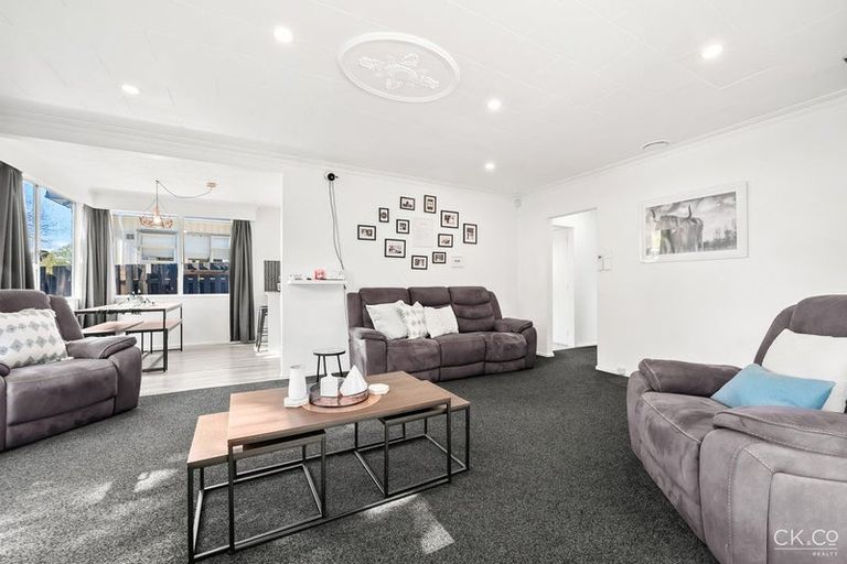 Photo of property in 34 California Drive, Totara Park, Upper Hutt, 5018