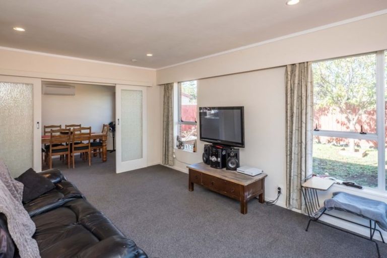 Photo of property in 28a Kapanui Road, Waikanae, 5036