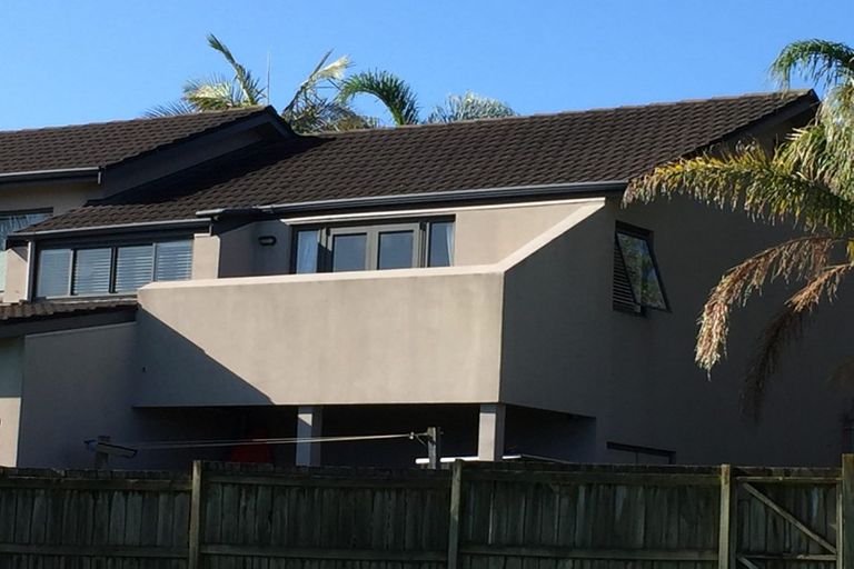 Photo of property in 45 Ponderosa Drive, Oteha, Auckland, 0632