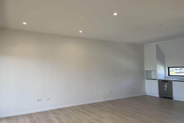 Photo of property in 20b Gilliam Street, New Lynn, Auckland, 0600