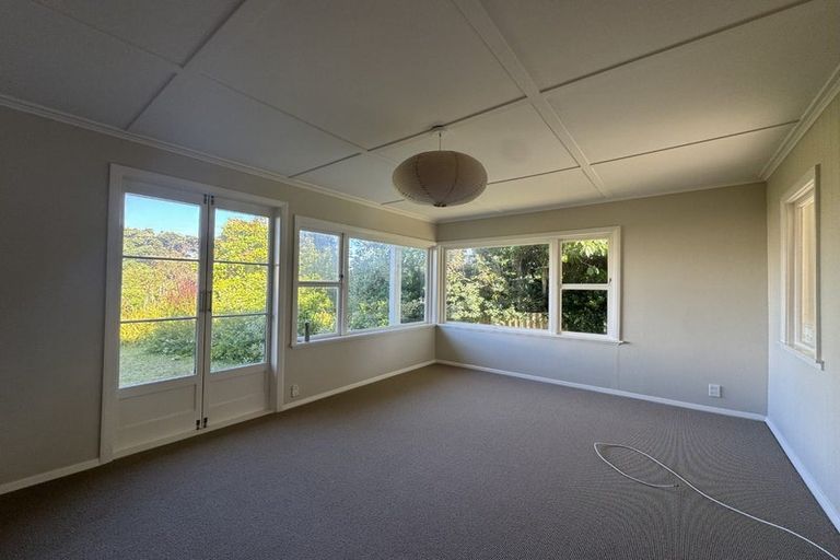 Photo of property in 18 Newry Road, Raumati Beach, Paraparaumu, 5032