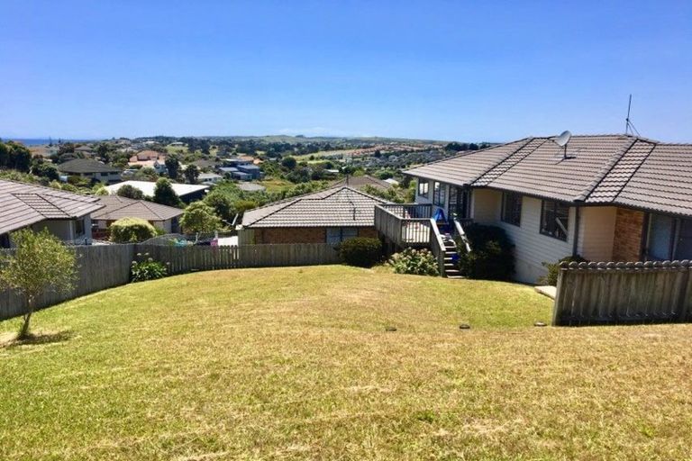 Photo of property in 1 Gulf Harbour Drive, Gulf Harbour, Whangaparaoa, 0930