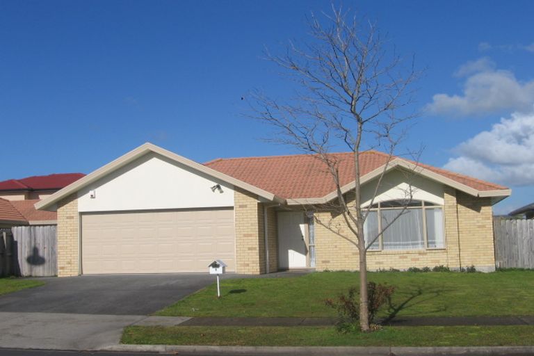 Photo of property in 4 Chapletown Drive, East Tamaki, Auckland, 2016