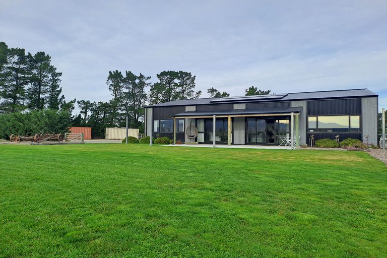 Photo of property in 1 Gladstone Lane, Letts Gully, Alexandra, 9393