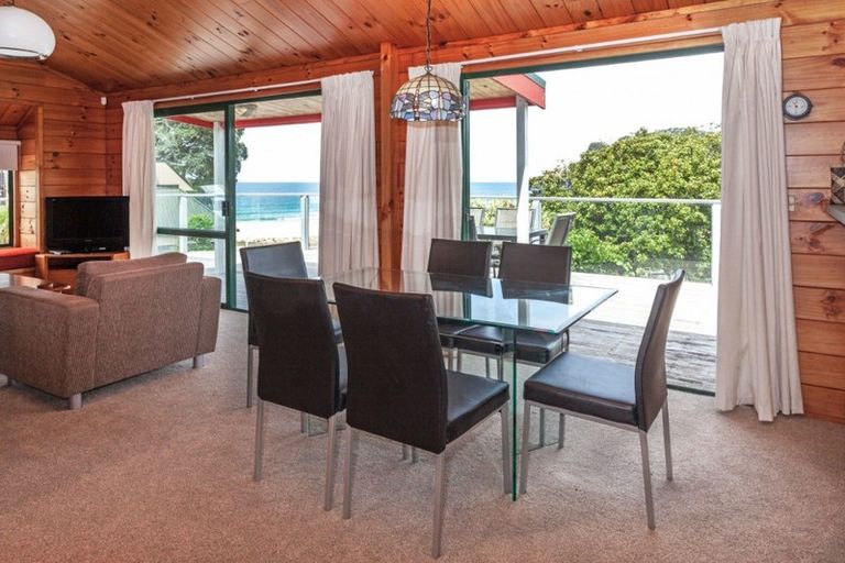Photo of property in 121 Bambury Place, Onemana, Whangamata, 3691