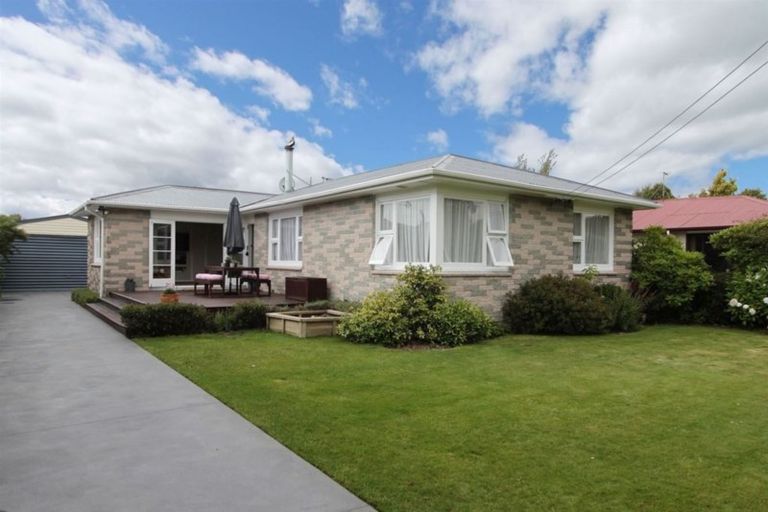 Photo of property in 42 Emlyn Place, Avondale, Christchurch, 8061