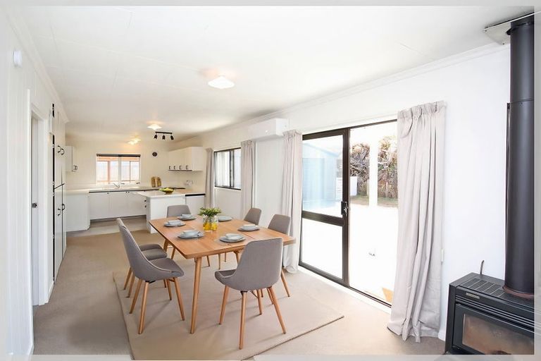 Photo of property in 5 Linklater Avenue, Foxton Beach, Foxton, 4815