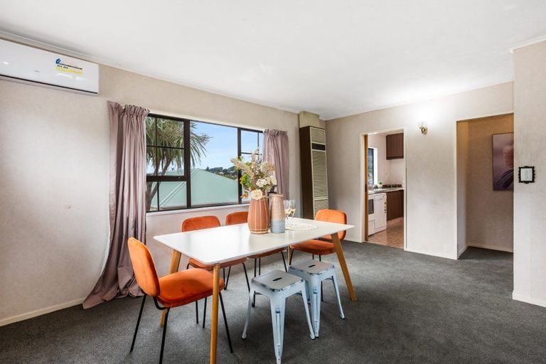 Photo of property in 5b Mclellan Street, Tawa, Wellington, 5028