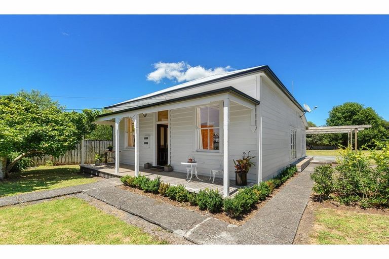 Photo of property in 51 Matakana Valley Road, Matakana, Warkworth, 0985